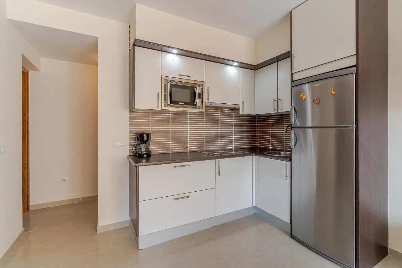 Flatguest Costa Calma + Beach + 2Bdr + Pool Apartment